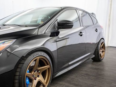 Used 2016 Ford Focus RS image 35