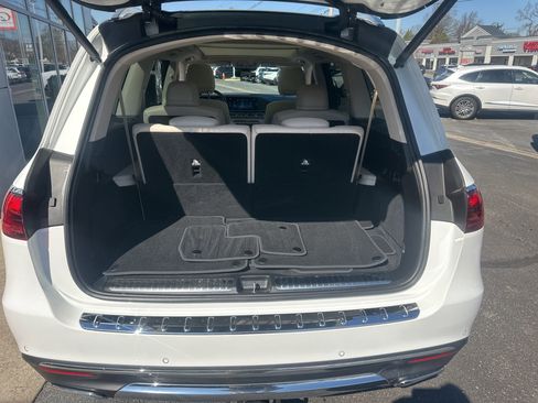 Used 2024 Mercedes-Benz GLS 450 4MATIC image 16