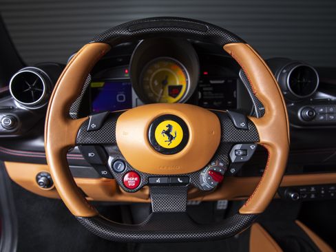 Used 2021 Ferrari F8 Tributo RWD image 30
