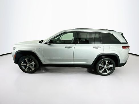 Used 2024 Jeep Grand Cherokee Limited 4xe AWD/4WD image 4