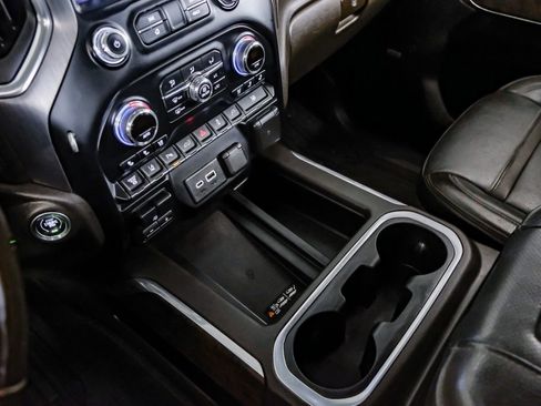 Used 2020 GMC Sierra 3500 Denali w/ Technology Package AWD/4WD image 21