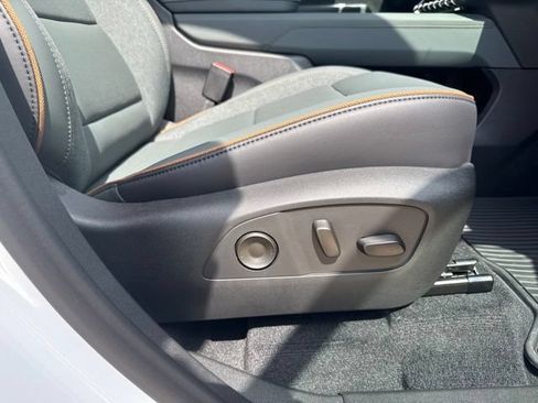 New 2026 GMC Acadia AT4 w/ Super Cruise Package AWD/4WD image 42