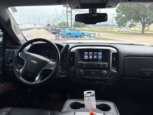 Used 2019 Chevrolet Silverado 2500 LTZ w/ Duramax Plus Package AWD/4WD image 15