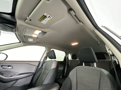 Used 2021 Nissan Rogue SV AWD/4WD image 18