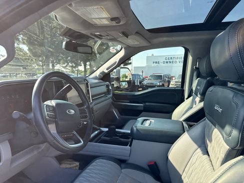 Used 2023 Ford F350 Limited w/ FX4 Off-Road Package AWD/4WD image 9