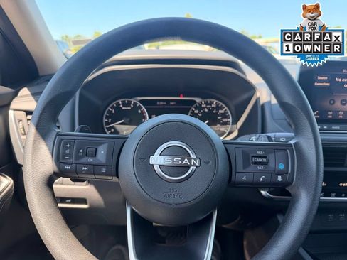Used 2024 Nissan Rogue SV FWD image 34