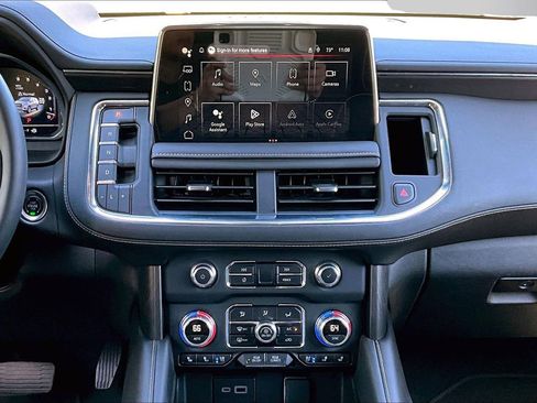 Used 2024 GMC Yukon AT4 w/ AT4 Premium Package AWD/4WD image 12
