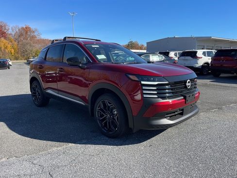 New 2026 Nissan Kicks SR w/ Cold Weather Package image 4