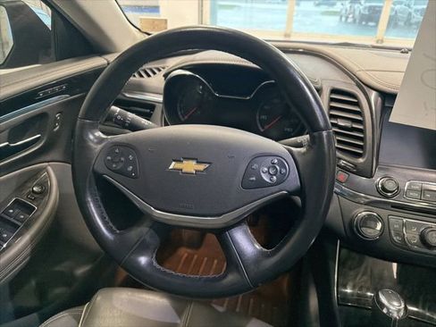 Used 2015 Chevrolet Impala LTZ FWD image 28
