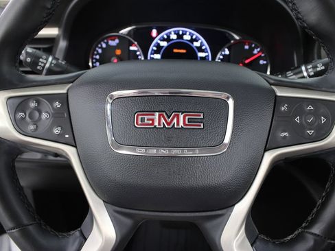 Used 2023 GMC Acadia Denali w/ Denali Ultimate Package FWD image 16