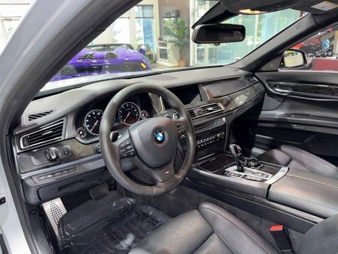 Used 2015 BMW 750Li xDrive w/ M Sport Edition AWD/4WD image 7