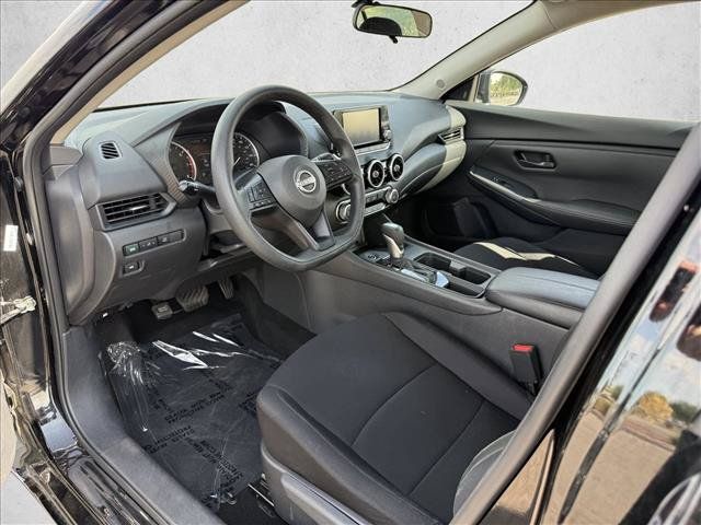 Used 2025 Nissan Sentra S FWD image 10