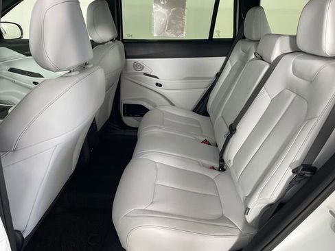 New 2026 Jeep Cherokee Limited AWD/4WD image 8