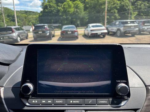 Used 2025 Nissan Altima 2.5 SV FWD image 20