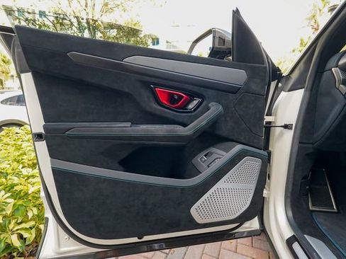 Used 2023 Lamborghini Urus Performante image 56