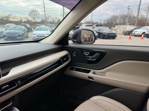 Used 2020 Lincoln Aviator Reserve image 14