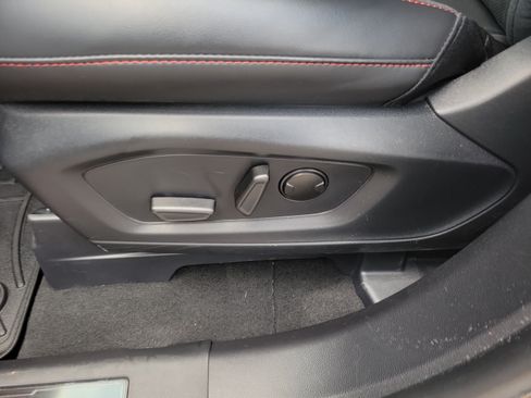 Used 2025 Ford Explorer ST AWD/4WD image 18