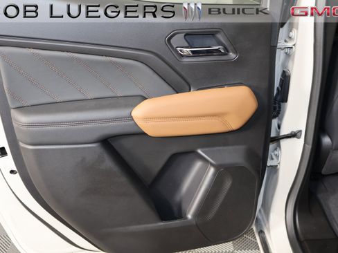 New 2026 GMC Canyon AT4 w/ Technology Plus Package AWD/4WD image 13
