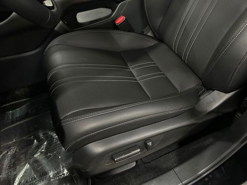Used 2025 Honda HR-V EX-L image 18