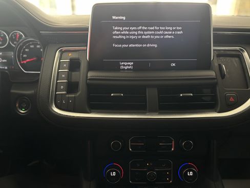 Used 2021 Chevrolet Suburban RST AWD/4WD image 56