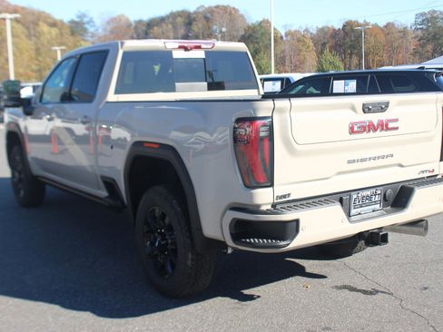 New 2026 GMC Sierra 3500 AT4 w/ AT4 Premium Plus Package image 5