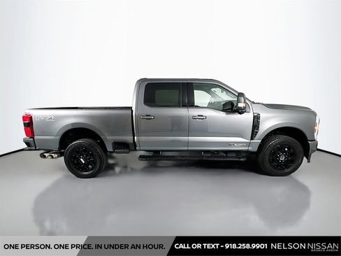 Used 2025 Ford F250 XLT w/ Black Appearance Package AWD/4WD image 4