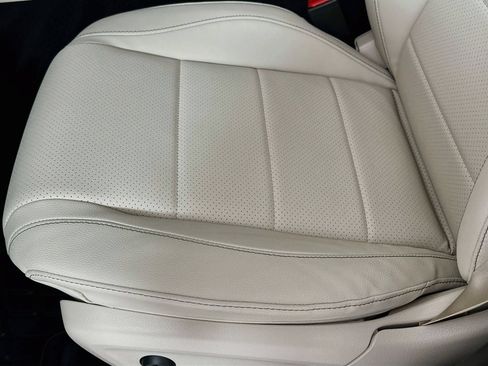 Used 2026 Mercedes-Benz GLE 450e 4MATIC image 21
