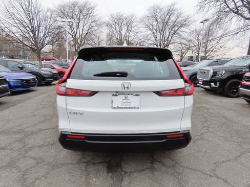 Used 2023 Honda CR-V LX image 5