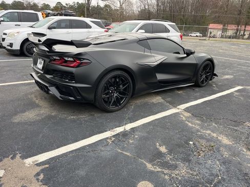 Used 2024 Chevrolet Corvette Z06 w/ Z07 Performance Package image 2