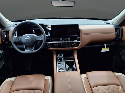 New 2026 Nissan Pathfinder Platinum AWD/4WD image 40