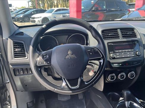 Used 2017 Mitsubishi Outlander Sport ES FWD image 12