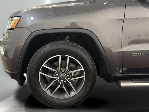 Used 2019 Jeep Grand Cherokee Limited w/ Mopar Chrome Edition Group image 35