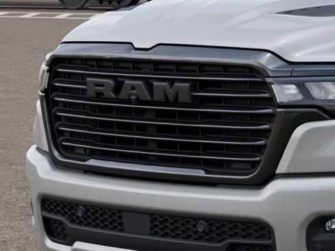 New 2026 RAM 1500 Laramie AWD/4WD image 11