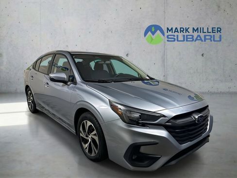 Certified 2025 Subaru Legacy Premium AWD/4WD image 1