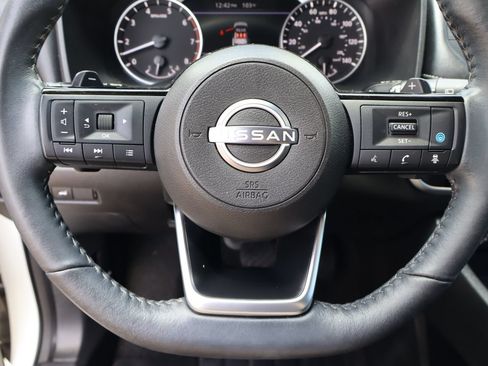Used 2023 Nissan Rogue SV w/ SV Premium B Package FWD image 12