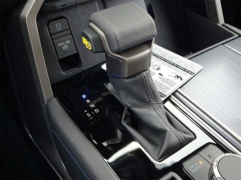 New 2026 Toyota Sequoia Platinum image 9