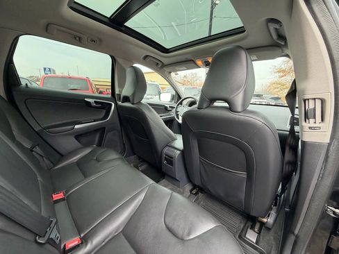 Used 2015 Volvo XC60 T5 image 24