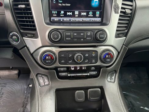 Used 2017 Chevrolet Tahoe LT w/ LT Signature Package image 23