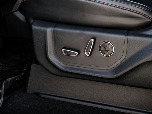 Used 2022 Ford F250 Platinum w/ FX4 Off-Road Package image 38