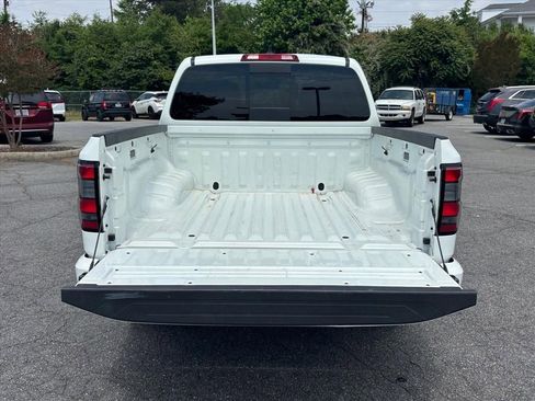 Used 2025 Nissan Frontier SV RWD image 26