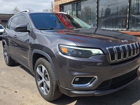 Used 2019 Jeep Cherokee Limited image 6