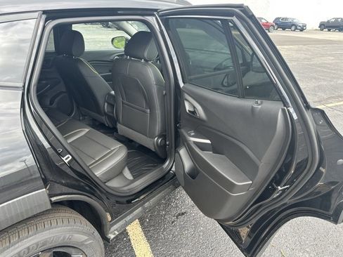 New 2025 Chevrolet Trax ACTIV w/ Sunroof Package image 26