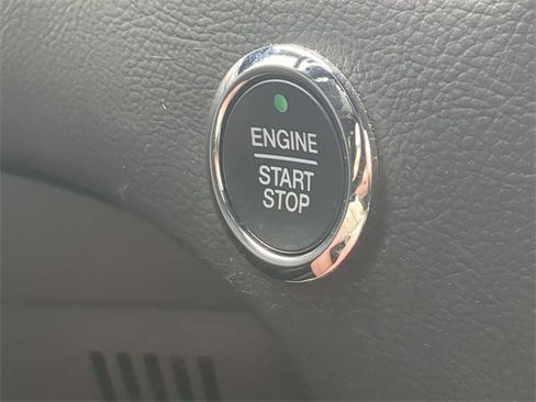 Used 2020 Ford Edge ST image 16