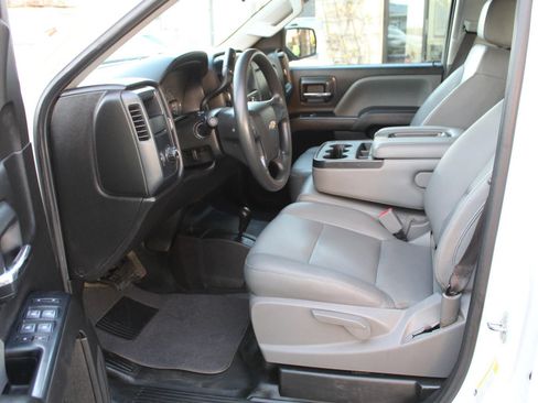 Used 2019 Chevrolet Silverado 1500 W/T AWD/4WD image 9