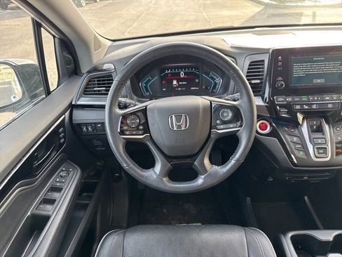 Used 2023 Honda Odyssey Elite image 17