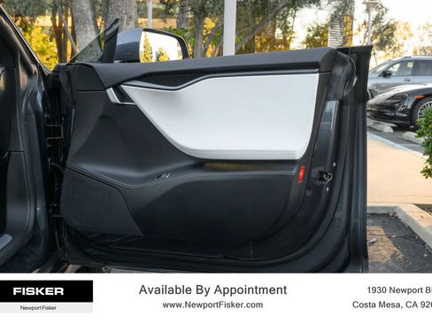 Used 2018 Tesla Model S 100D image 30