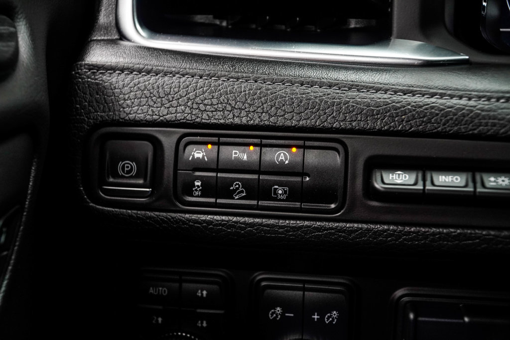 Used 2023 GMC Yukon Denali AWD/4WD image 36
