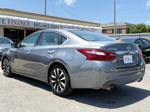 Used 2018 Nissan Altima 2.5 SL FWD image 39