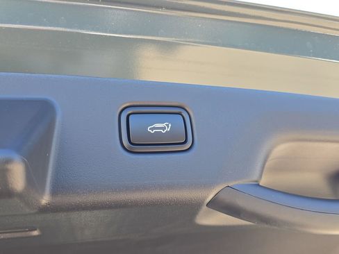 New 2026 Kia Niro Wind FWD image 11