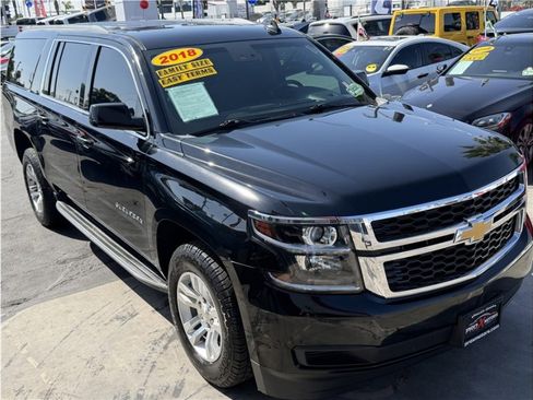 Used 2018 Chevrolet Suburban LT AWD/4WD image 8